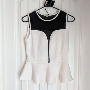 IRIS BASIC Women's Sleeveless Too/Blouse Size L *New*